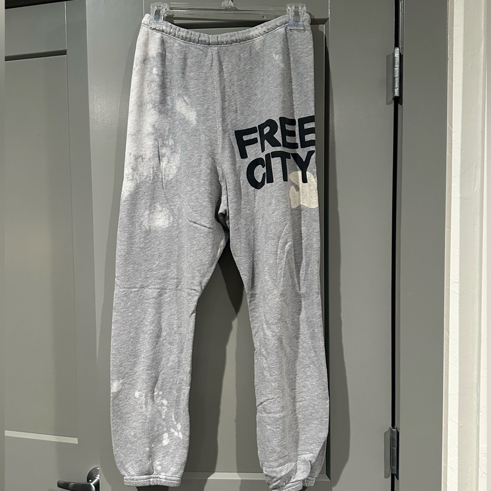 FREE CITY Logo Grey Distressed Sweatpant